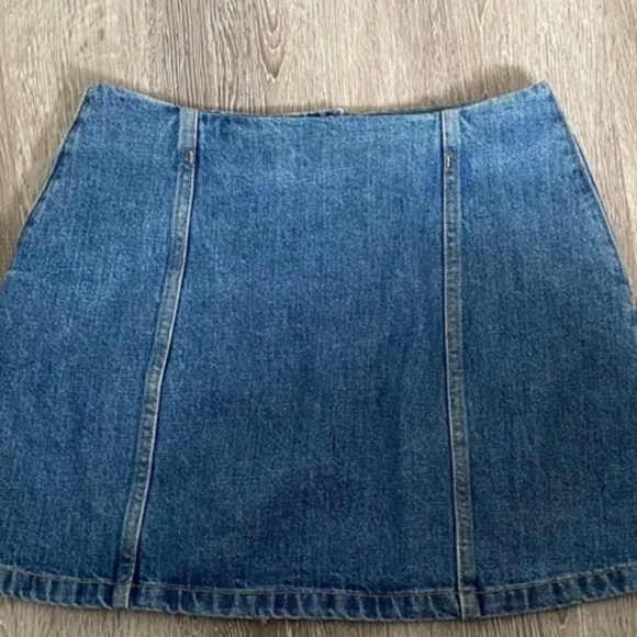 Wilfred Blue Button-Front Mini Skirt - Picture 3 of 4